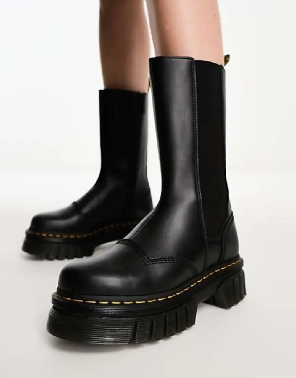 Dr. Martens Audrick Tall Chelsea Boot Pull-On in Black Nappa Leather Size 7 NWB